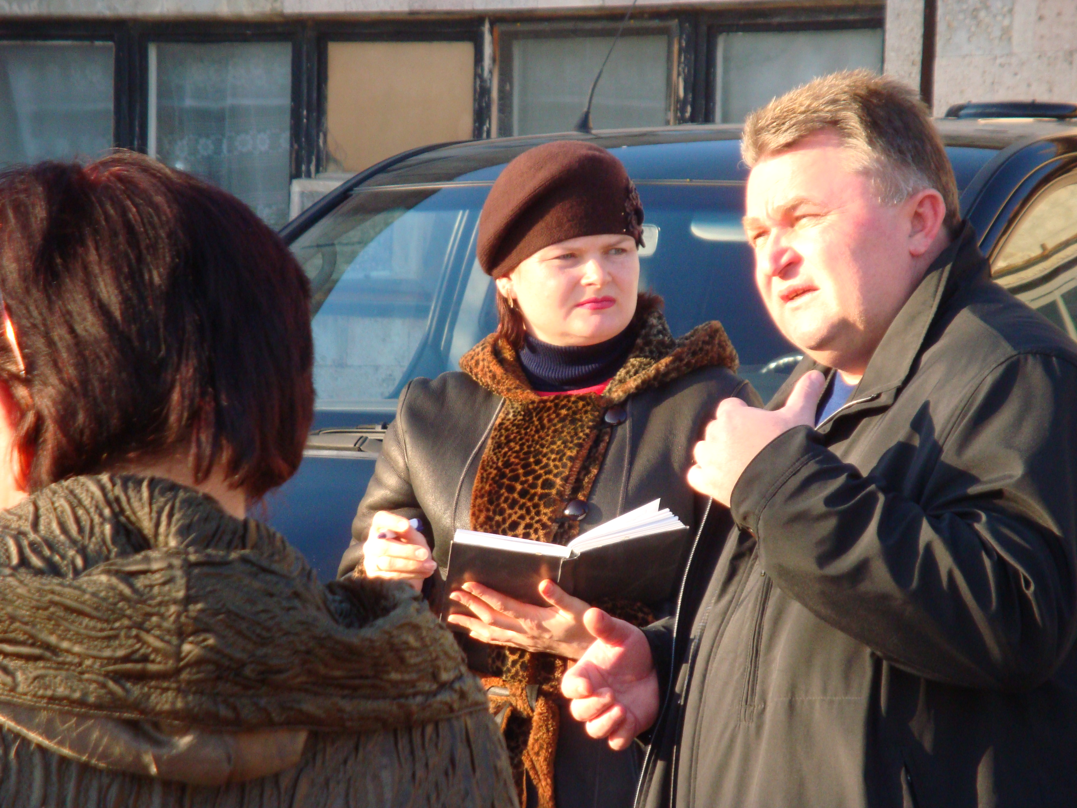 Депутаты Керченского горсовета провели сход граждан на ул. Луговой