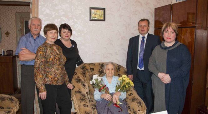 100-летний юбилей отмечает керчанка Галина Семёновна Богданова