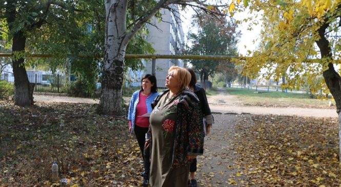 Глава муниципального образования Мая ХУЖИНА выехала на улицу Орджоникидзе для осмотра нежилых зданий