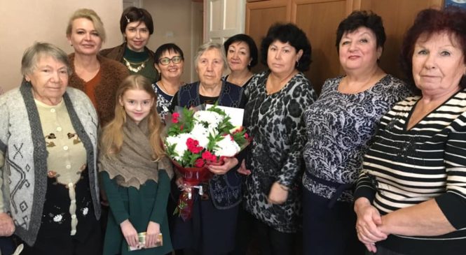 Депутаты поздравили ветерана Александру САФОНОВУ с 90-летним юбилеем