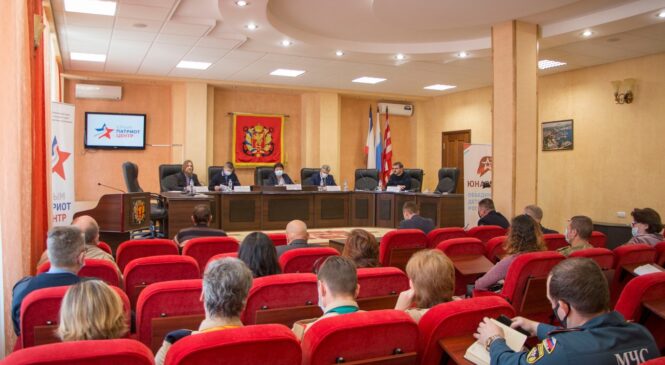 В Керчи прошло заседание «круглого стола» на тему работы филиала «Крымпатриотцентра»