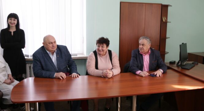 В рамках рабочего визита Ефима ФИКСА провели встречи с трудовыми коллективами предприятий города