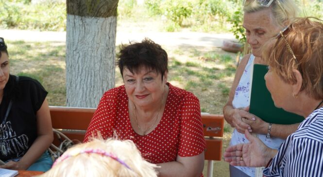 Ольга СОЛОДИЛОВА провела встречу во дворе МКД по адресу: ул. Кирова, 103