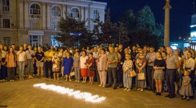 В Керчи почтили память жертв террора