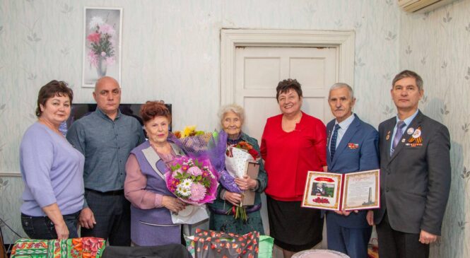100-летний юбилей отметила ветеран Мария ЩЕРБАК