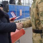 Руководство города встречает военнослужащих, вернувшихся с СВО
