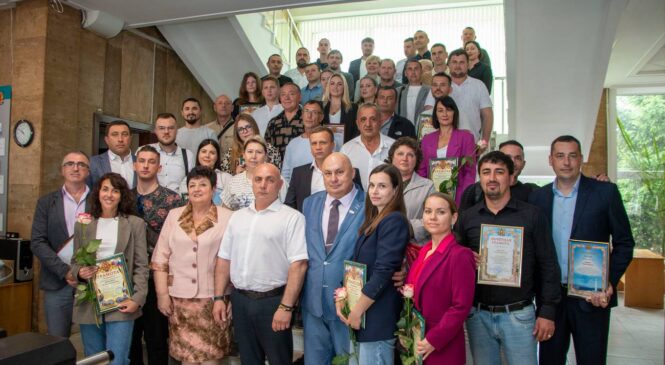 Керченских предпринимателей поздравили с праздником